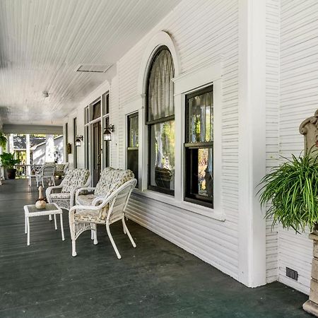 Ross Mansion Bed & Breakfast แฮตตีส์เบิร์ก ภายนอก รูปภาพ