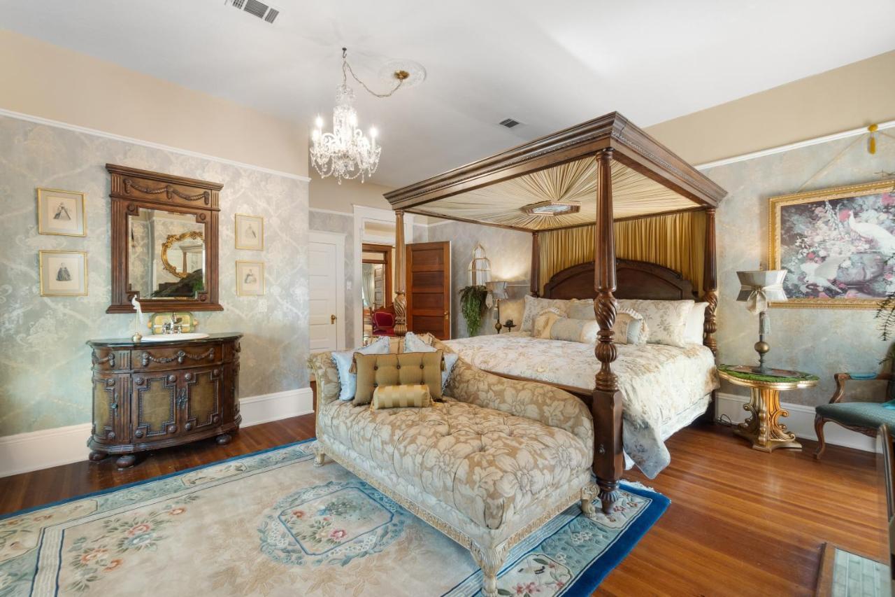 Ross Mansion Bed & Breakfast แฮตตีส์เบิร์ก ภายนอก รูปภาพ
