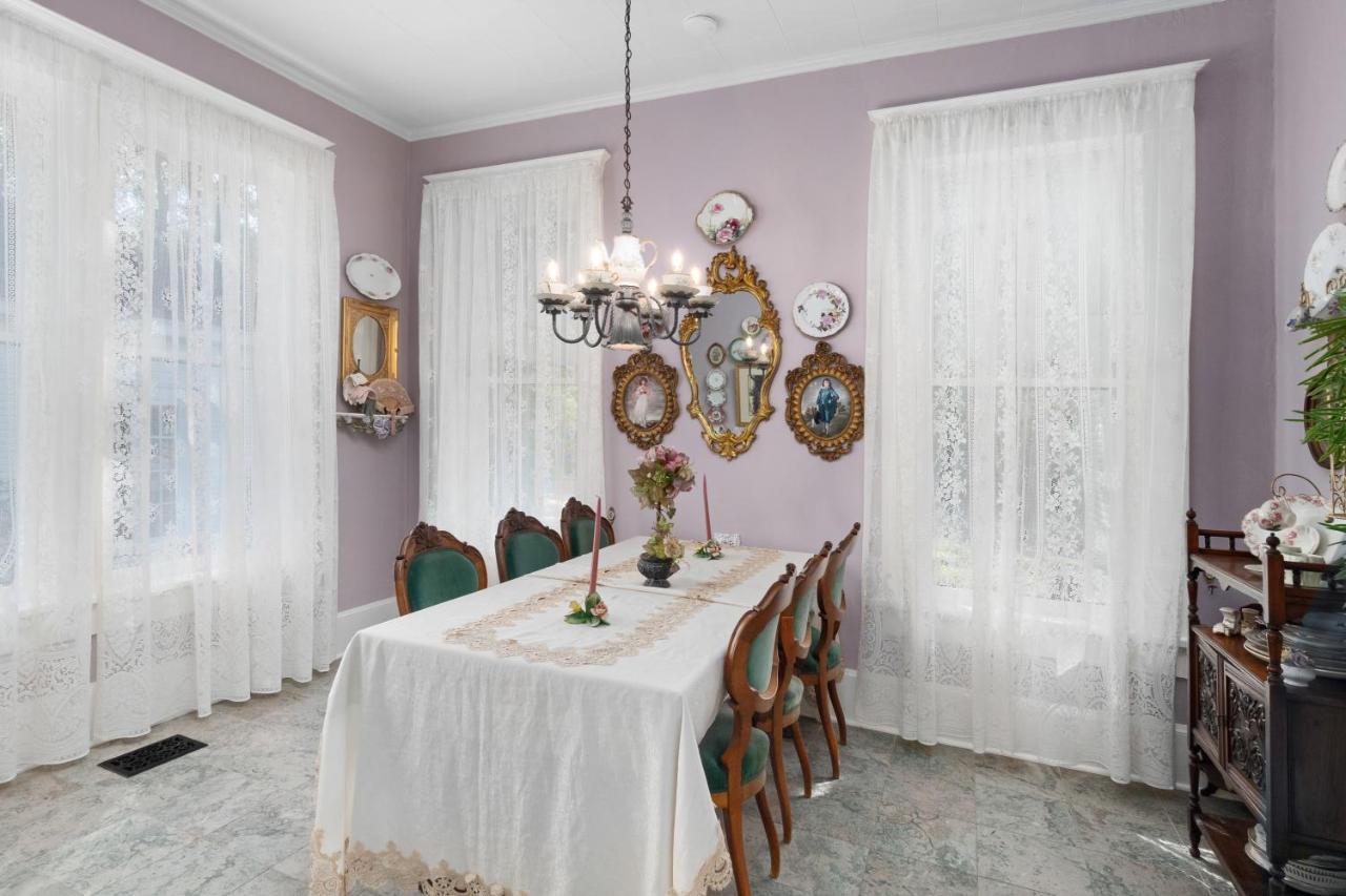 Ross Mansion Bed & Breakfast แฮตตีส์เบิร์ก ภายนอก รูปภาพ