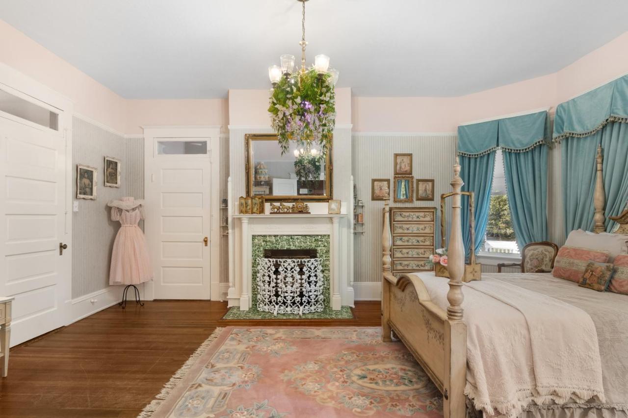 Ross Mansion Bed & Breakfast แฮตตีส์เบิร์ก ภายนอก รูปภาพ