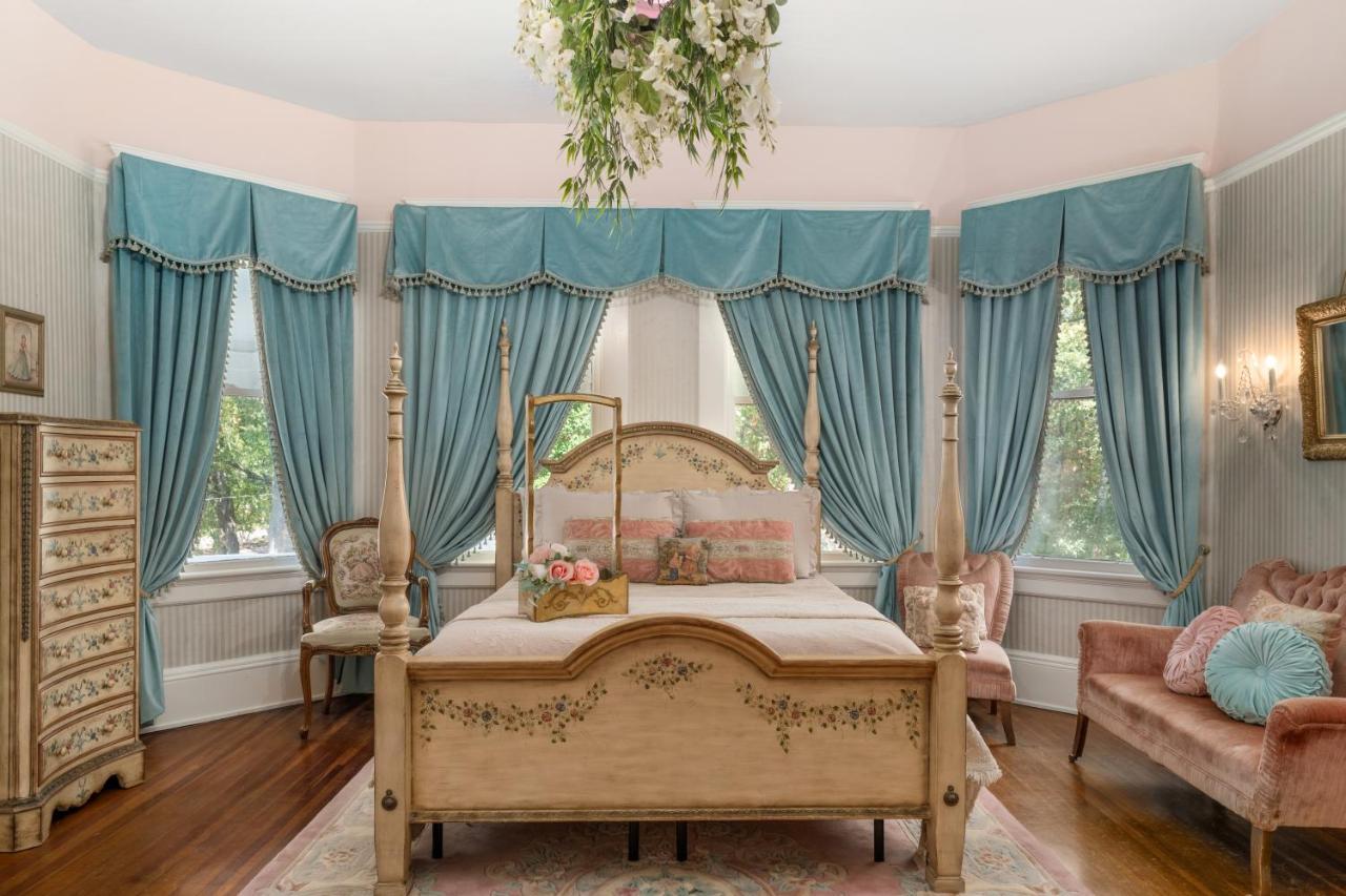 Ross Mansion Bed & Breakfast แฮตตีส์เบิร์ก ภายนอก รูปภาพ