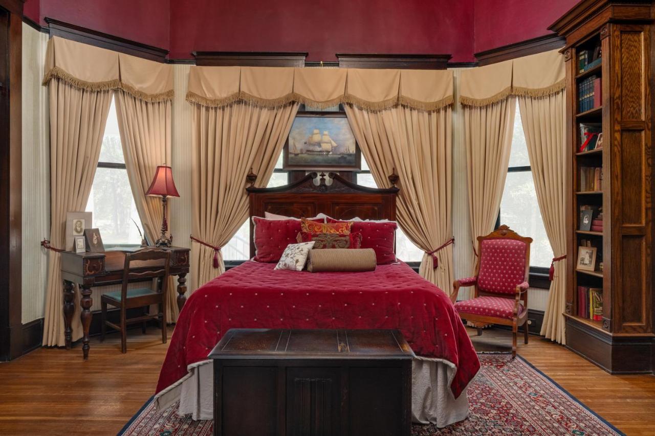 Ross Mansion Bed & Breakfast แฮตตีส์เบิร์ก ภายนอก รูปภาพ